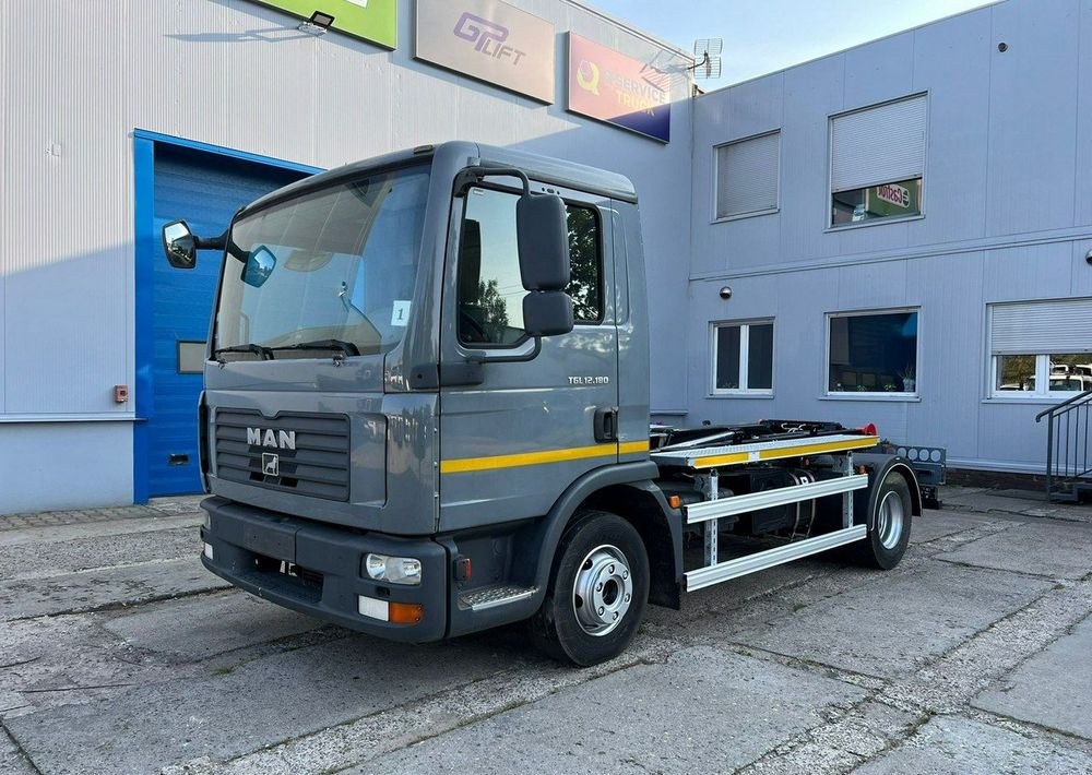 MAN TGL 12.180, hakowiec Janco/GP Lift - Боклукчийска кола: снимка 1 MAN TGL 12.180, hakowiec Janco/GP Lift - Боклукчийска кола: снимка 1