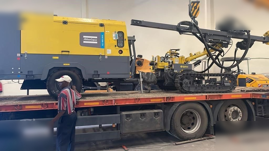 ATLAS COPCO 450 CFM - Компресор за въздух: снимка 1 ATLAS COPCO 450 CFM - Компресор за въздух: снимка 1