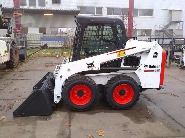 BOBCAT S450 - Мини челен товарач: снимка 3 BOBCAT S450 - Мини челен товарач: снимка 3