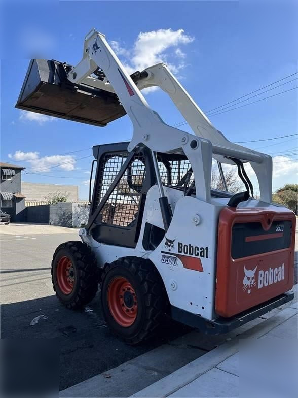 BOBCAT S570 - Мини челен товарач: снимка 2 BOBCAT S570 - Мини челен товарач: снимка 2