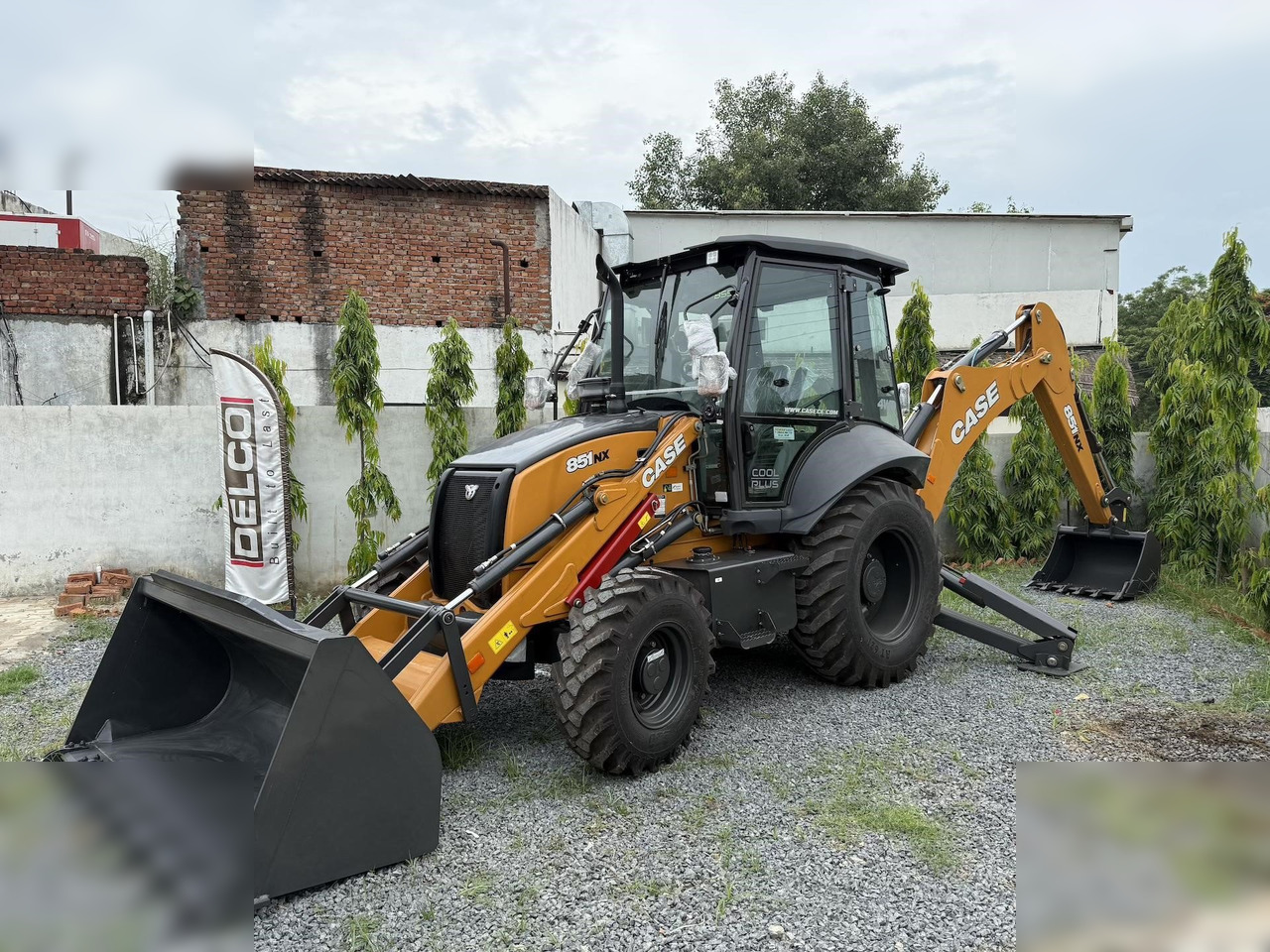 CASE 851NX CP - Багер-товарач: снимка 4 CASE 851NX CP - Багер-товарач: снимка 4