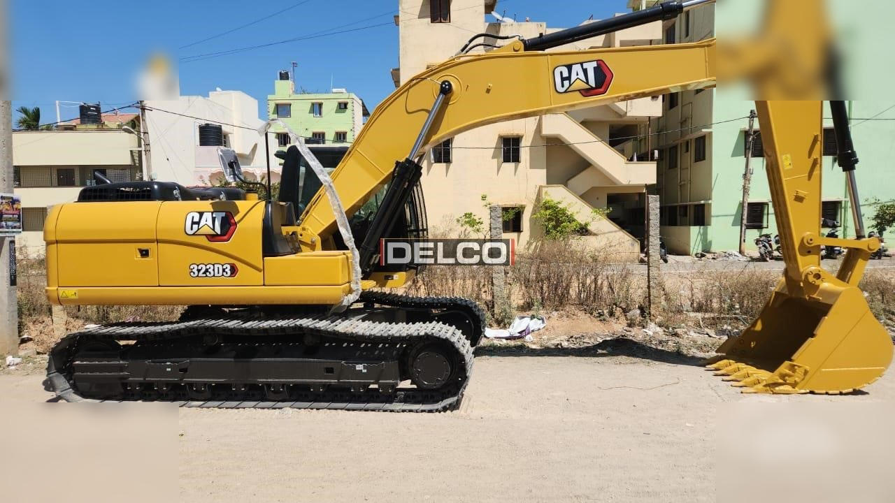 CATERPILLAR 323D3 - Верижен багер: снимка 4 CATERPILLAR 323D3 - Верижен багер: снимка 4