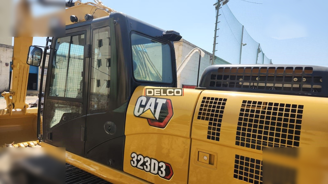 CATERPILLAR 323D3 - Верижен багер: снимка 2 CATERPILLAR 323D3 - Верижен багер: снимка 2