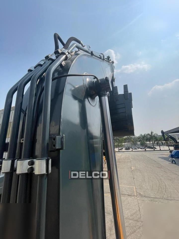 Нови Верижен багер HYUNDAI ROBEX 215L SMART: снимка 19