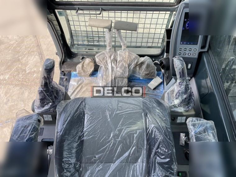 Нови Верижен багер HYUNDAI ROBEX 215L SMART: снимка 9