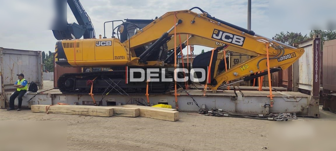 JCB 225 LC - Верижен багер: снимка 4 JCB 225 LC - Верижен багер: снимка 4