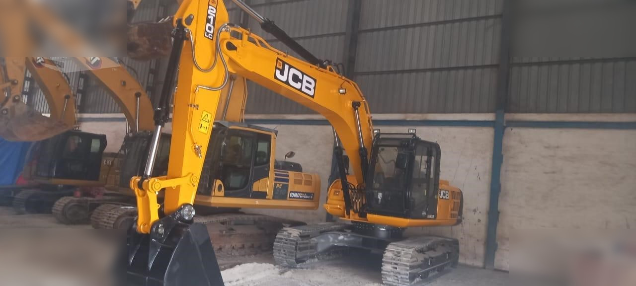 JCB JS210 LC - Верижен багер: снимка 2 JCB JS210 LC - Верижен багер: снимка 2