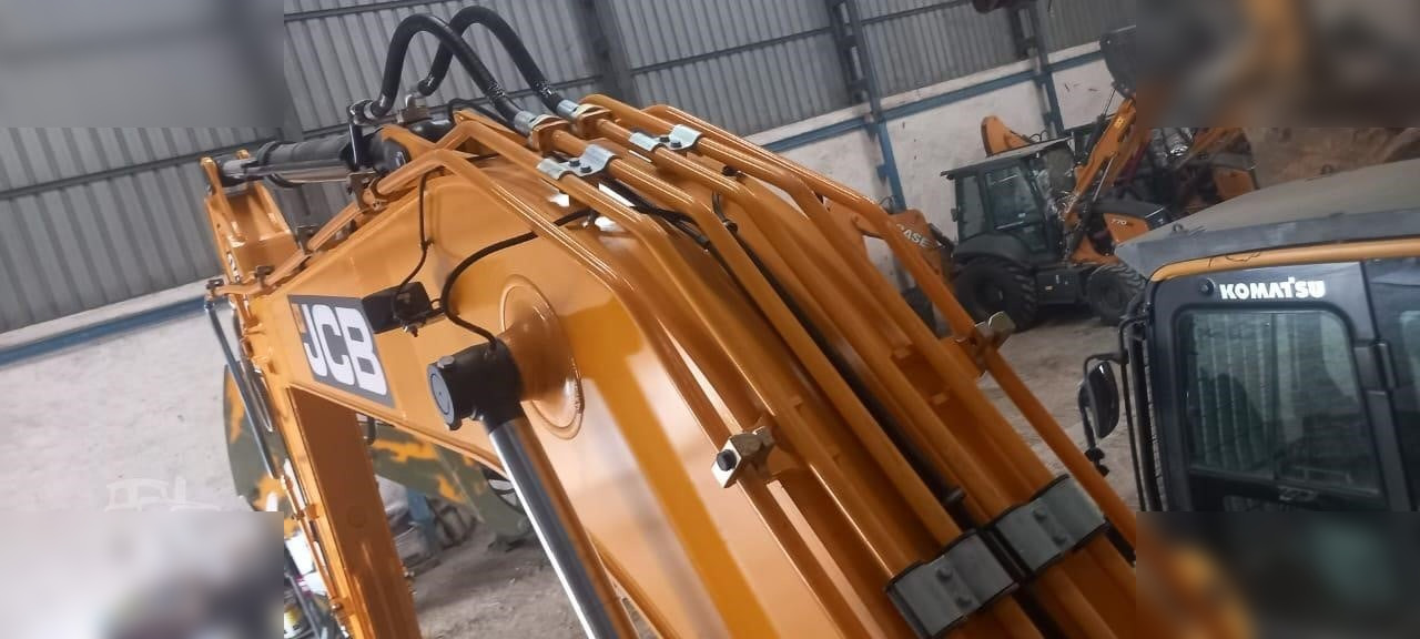 Нови Верижен багер JCB JS210 LC: снимка 10 Нови Верижен багер JCB JS210 LC: снимка 10