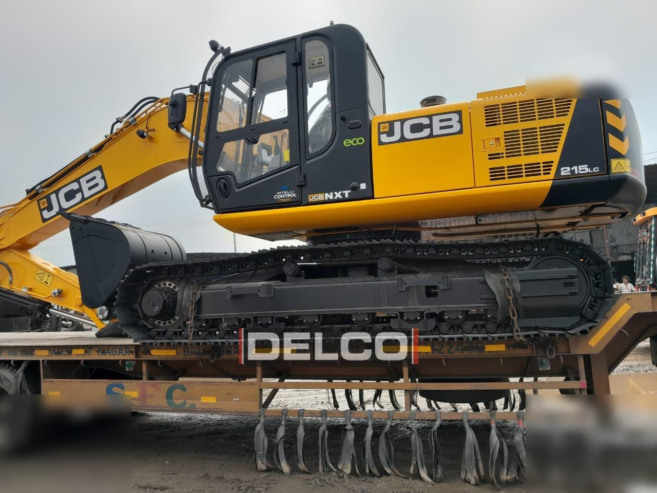 Нови Верижен багер JCB NXT215 LC: снимка 7