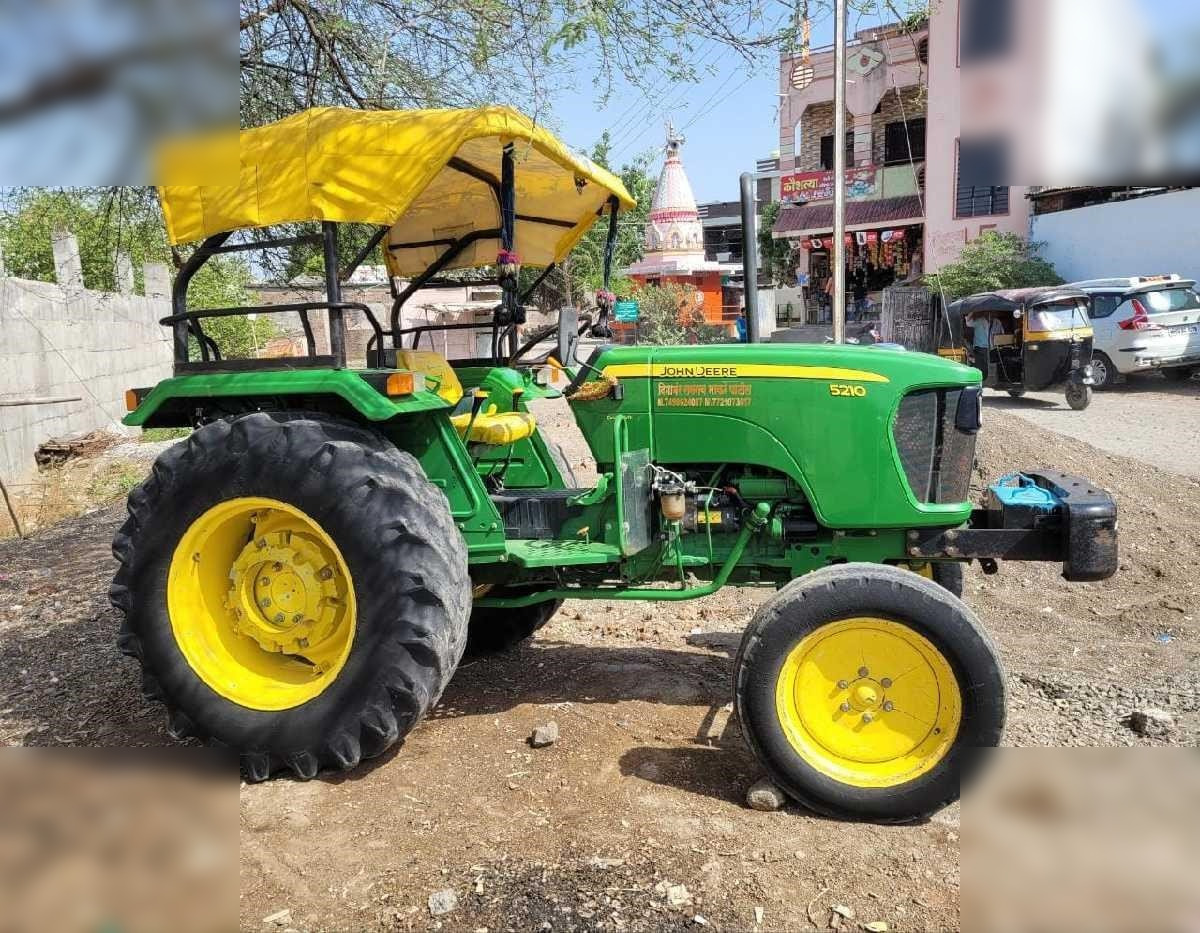 JOHN DEERE 5210 - Малък трактор: снимка 3 JOHN DEERE 5210 - Малък трактор: снимка 3