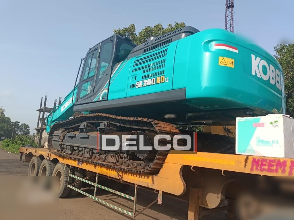 KOBELCO SK380XD LC-10 - Верижен багер: снимка 3 KOBELCO SK380XD LC-10 - Верижен багер: снимка 3