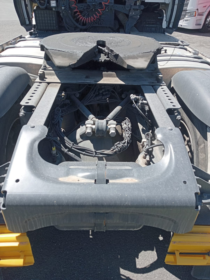 SCANIA R520 A4X2NB - Влекач: снимка 4 SCANIA R520 A4X2NB - Влекач: снимка 4