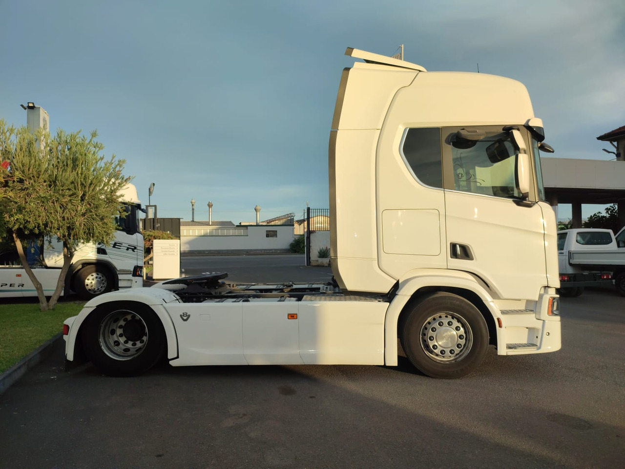SCANIA R520 - Влекач: снимка 2 SCANIA R520 - Влекач: снимка 2