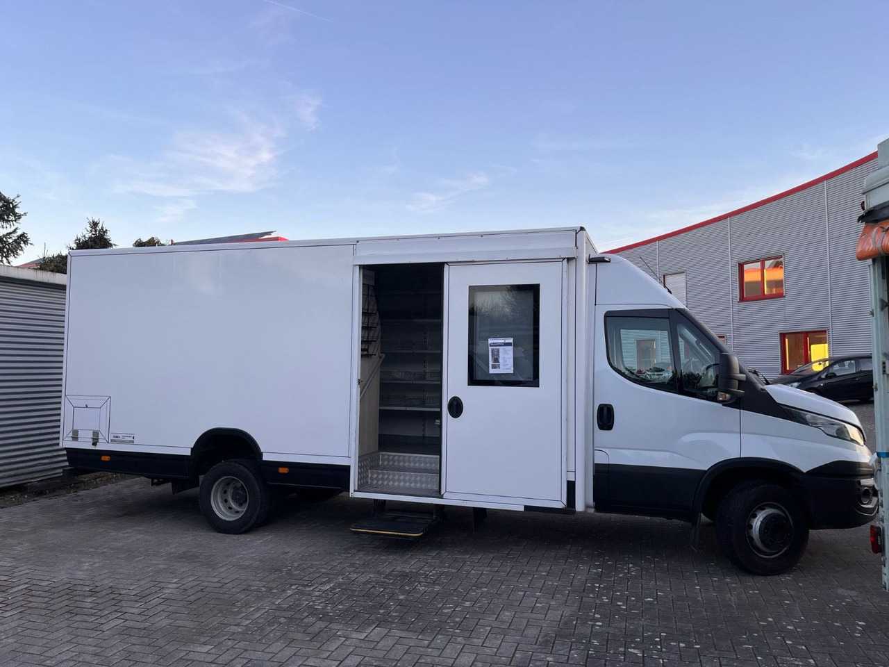 Iveco Daily SB Mobil - Магазин камион: снимка 1 Iveco Daily SB Mobil - Магазин камион: снимка 1