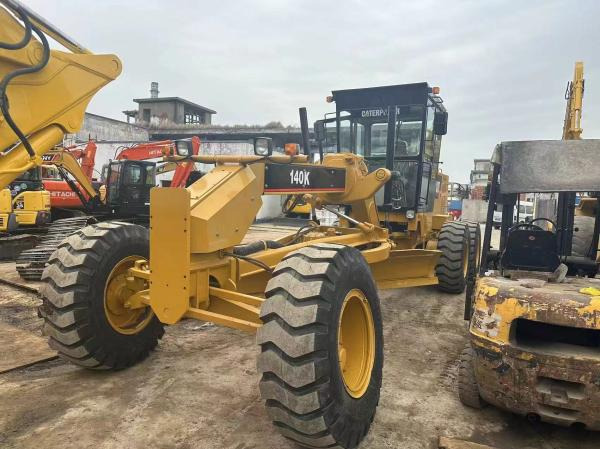 CAT 140K - Компактор: снимка 3 CAT 140K - Компактор: снимка 3