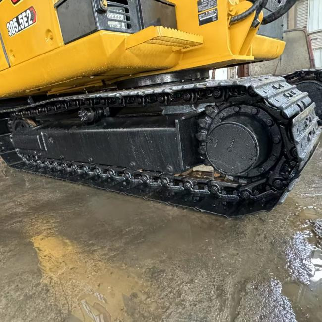 CAT 305.5E - Верижен багер: снимка 5 CAT 305.5E - Верижен багер: снимка 5