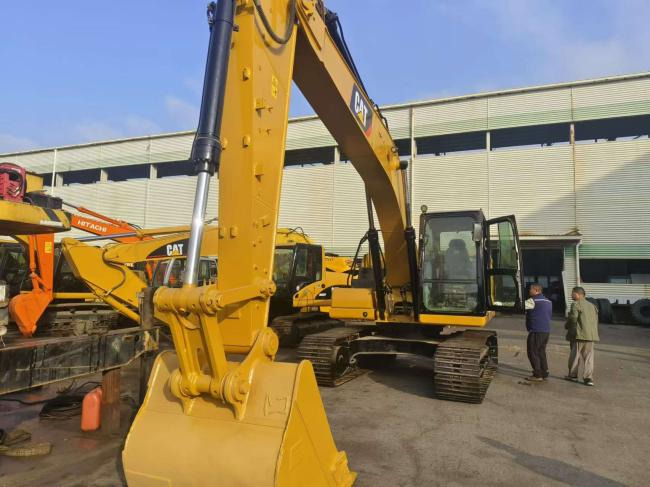 CAT 320GC - Верижен багер: снимка 4 CAT 320GC - Верижен багер: снимка 4