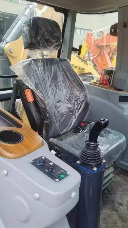 CAT 420F - Багер-товарач: снимка 4 CAT 420F - Багер-товарач: снимка 4