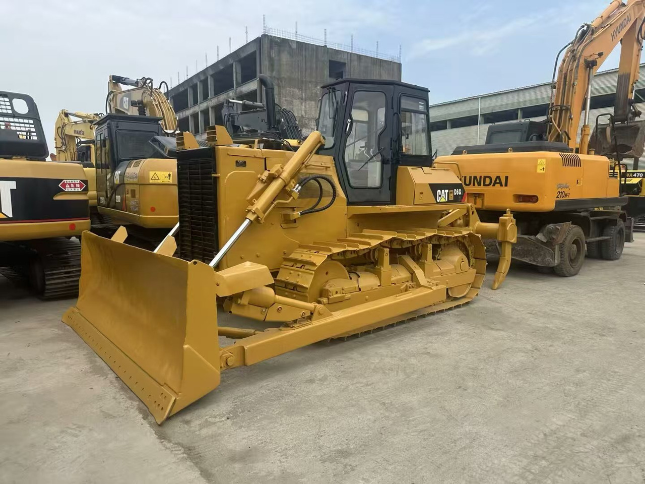 CAT D6G - Булдозер: снимка 4 CAT D6G - Булдозер: снимка 4