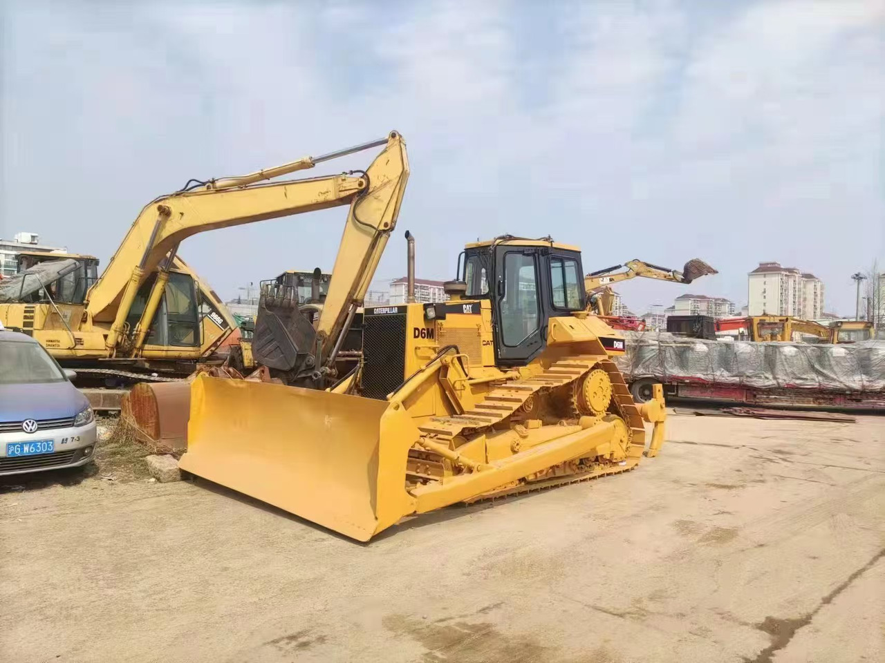 CAT D6M - Булдозер: снимка 2 CAT D6M - Булдозер: снимка 2