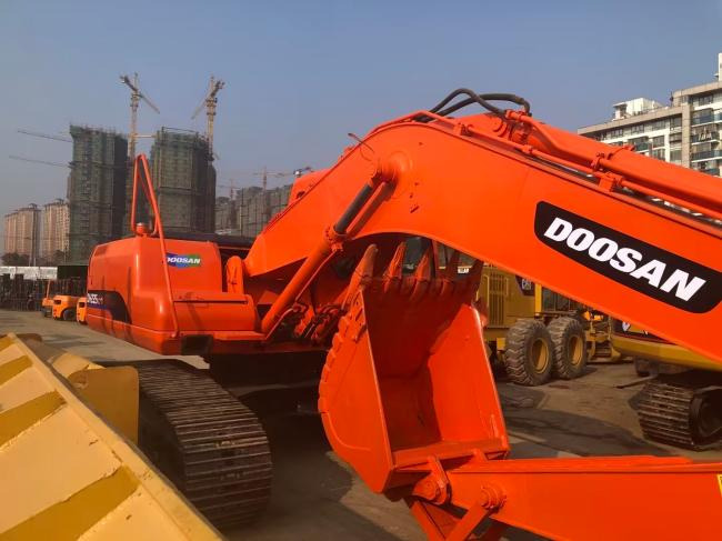 Doosan DH225 - Верижен багер: снимка 5 Doosan DH225 - Верижен багер: снимка 5