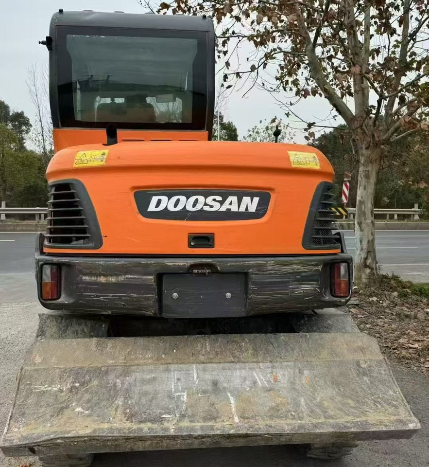 Doosan DX60 - Колесен багер: снимка 5 Doosan DX60 - Колесен багер: снимка 5
