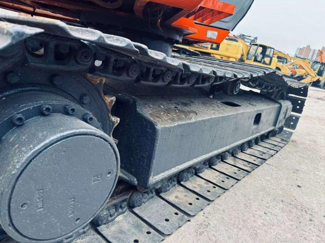 Hitachi EX60 - Верижен багер: снимка 2 Hitachi EX60 - Верижен багер: снимка 2