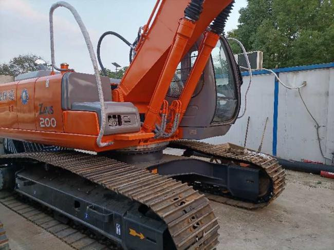 Hitachi zaxis 200 - Верижен багер: снимка 5 Hitachi zaxis 200 - Верижен багер: снимка 5