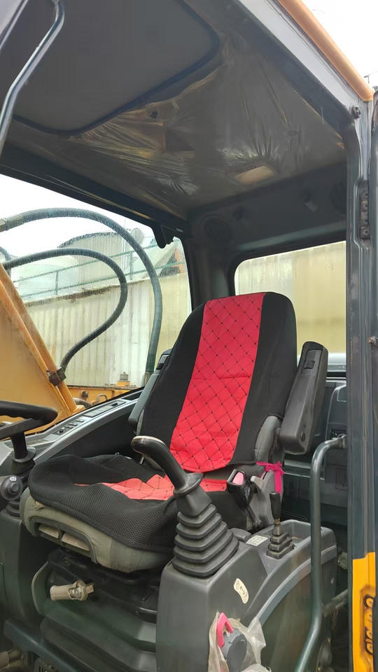 Hyundai 210 - Колесен багер: снимка 5 Hyundai 210 - Колесен багер: снимка 5
