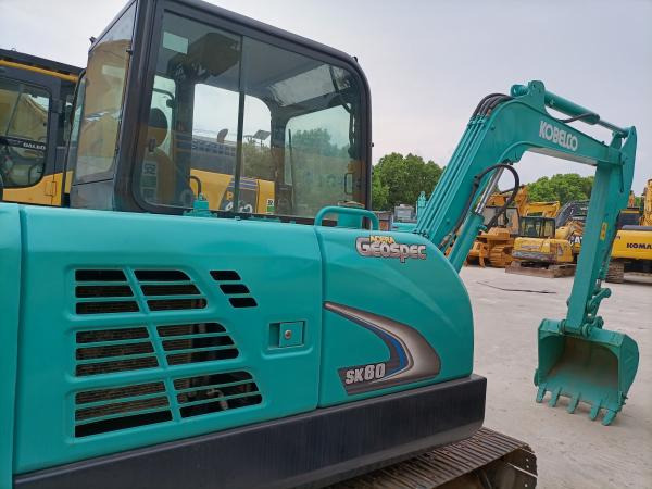 Kobelco SK60 - Мини багер: снимка 2 Kobelco SK60 - Мини багер: снимка 2