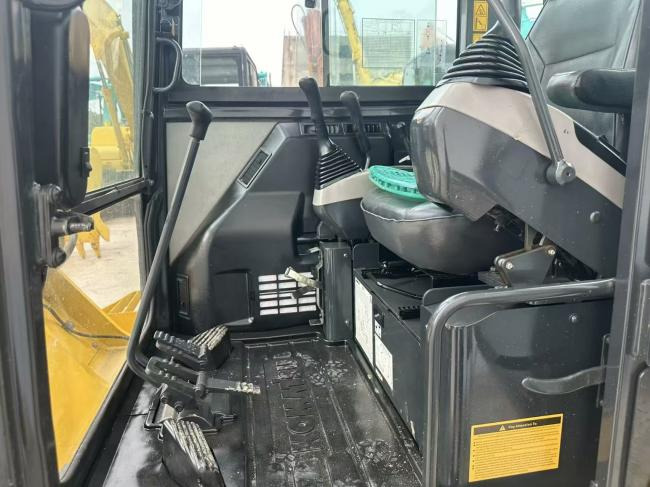 Komatsu PC56 - Мини багер: снимка 2 Komatsu PC56 - Мини багер: снимка 2