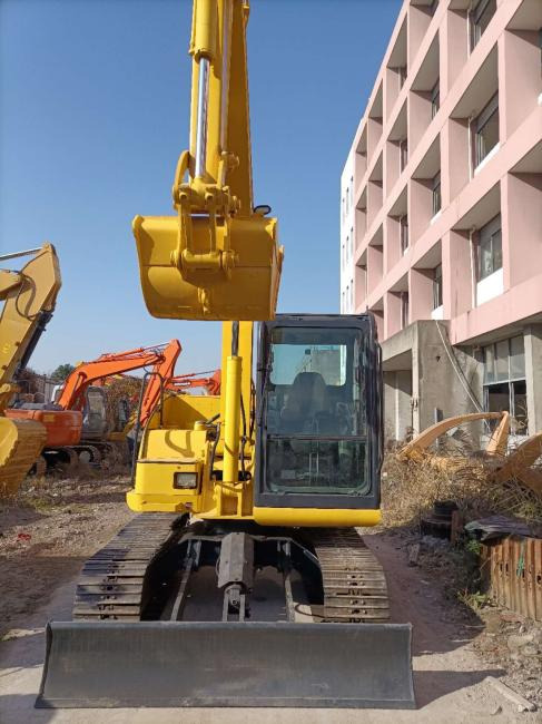 Komatsu PC70 - Мини багер: снимка 5 Komatsu PC70 - Мини багер: снимка 5