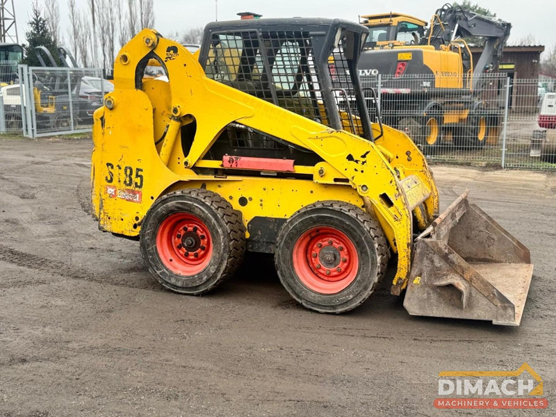 Bobcat S185 Schranklader - 4 cil. Kubota motor - high flow - laadbak - CE keurmerk - Товарач: снимка 1 Bobcat S185 Schranklader - 4 cil. Kubota motor - high flow - laadbak - CE keurmerk - Товарач: снимка 1