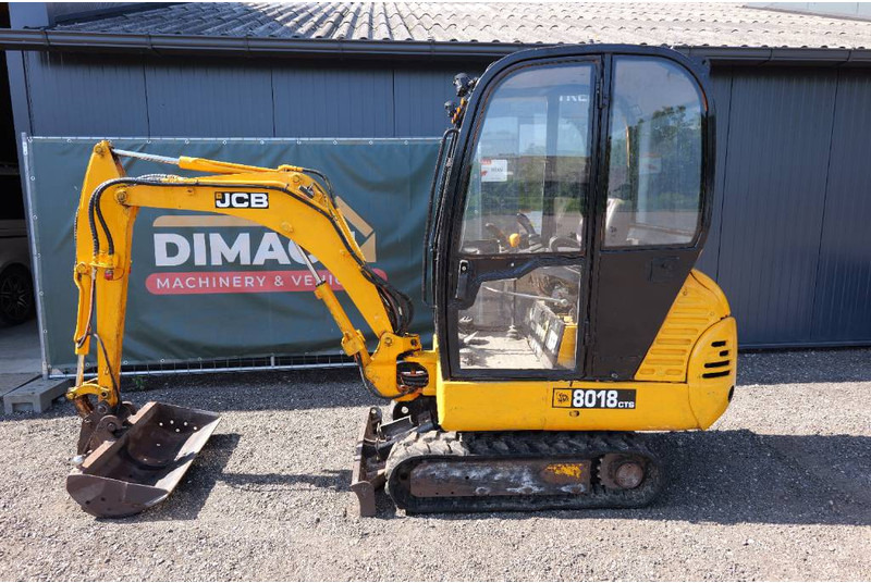 JCB 8018 CTS hydro quick hitch cw05 - Мини багер: снимка 1 JCB 8018 CTS hydro quick hitch cw05 - Мини багер: снимка 1