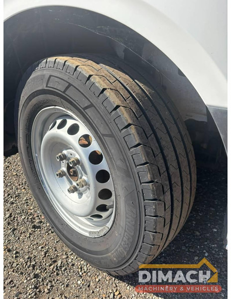 MAN TGE 3.180 L4H3 maxi Engine problem - motorschade -VW crafter L4H3 maxi bus - koffer - klima - euro 6 - Товарен бус: снимка 4 MAN TGE 3.180 L4H3 maxi Engine problem - motorschade -VW crafter L4H3 maxi bus - koffer - klima - euro 6 - Товарен бус: снимка 4