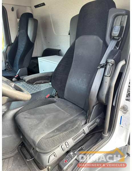 Mercedes-Benz Actros 1833 4x2 - aanhanger koffer, Euro 6 - Камион фургон: снимка 4 Mercedes-Benz Actros 1833 4x2 - aanhanger koffer, Euro 6 - Камион фургон: снимка 4