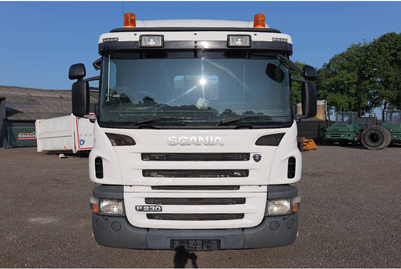 Scania P 230 Euro 5 6x2*4 TOP!! Retarder right hand steer - Шаси кабина: снимка 3 Scania P 230 Euro 5 6x2*4 TOP!! Retarder right hand steer - Шаси кабина: снимка 3