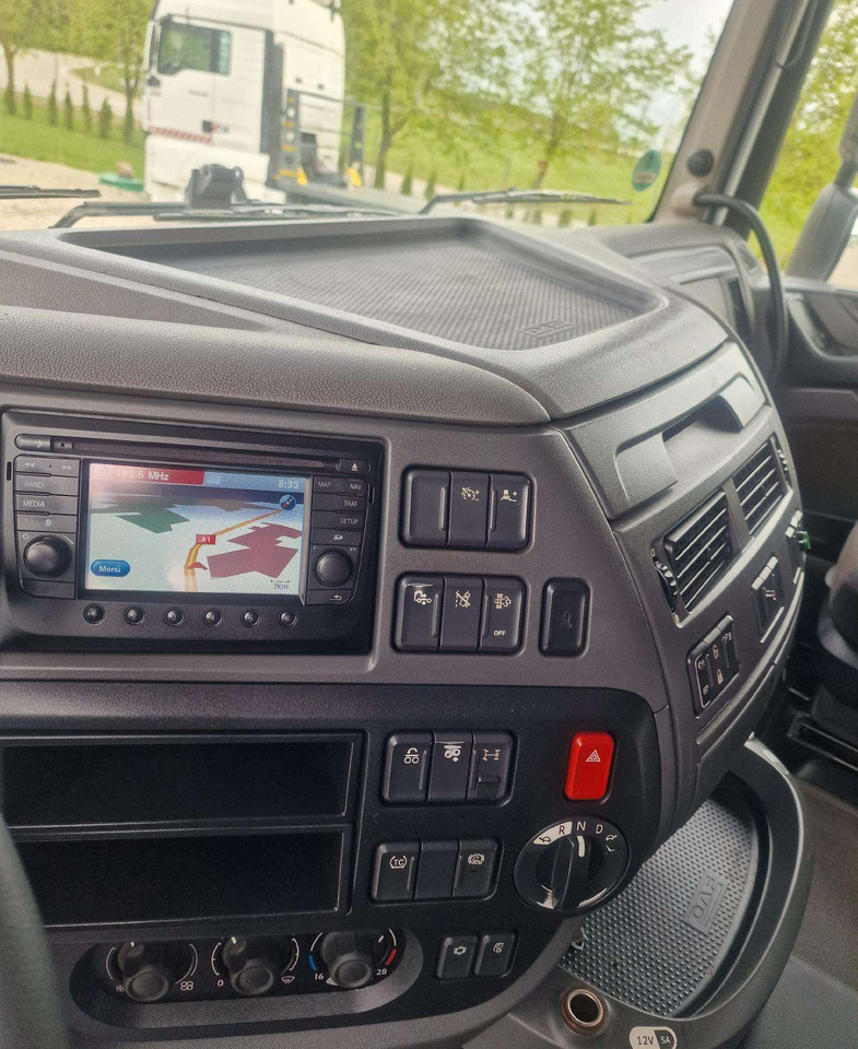 Контейнеровоз/ Сменна каросерия камион DAF XF 460: снимка 13