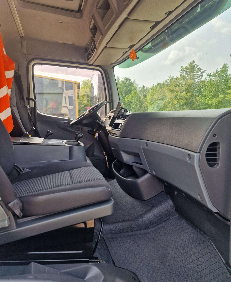 Самосвал камион Mercedes-Benz ATEGO 918: снимка 15