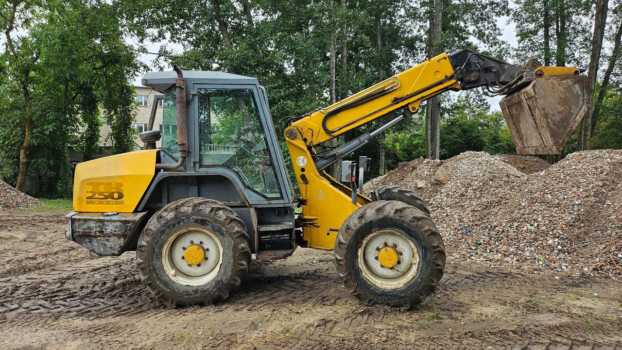 Ładowarka teleskopowa MATBRO TR250-110 Powershift jcb - Телескопичен колесен товарач: снимка 1 Ładowarka teleskopowa MATBRO TR250-110 Powershift jcb - Телескопичен колесен товарач: снимка 1