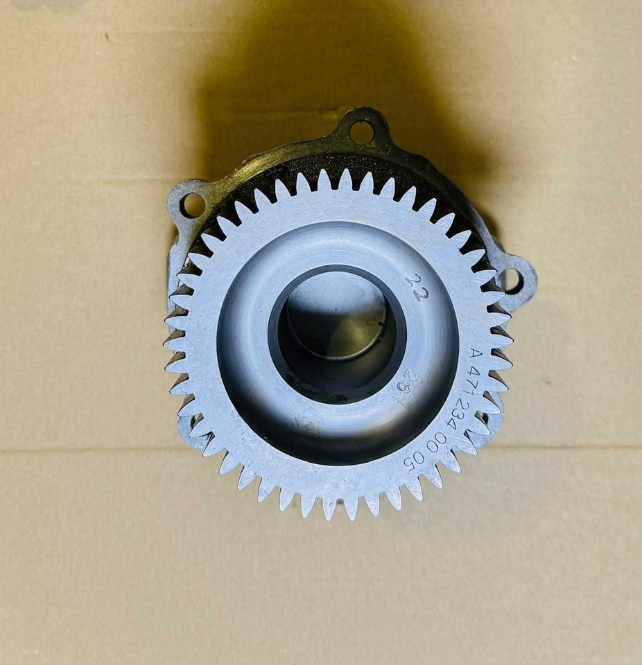 Mercedes PRZYSTAWKA odbioru mocy PTO pompy hydrauliki om471 Nowa - Двигател: снимка 3 Mercedes PRZYSTAWKA odbioru mocy PTO pompy hydrauliki om471 Nowa - Двигател: снимка 3