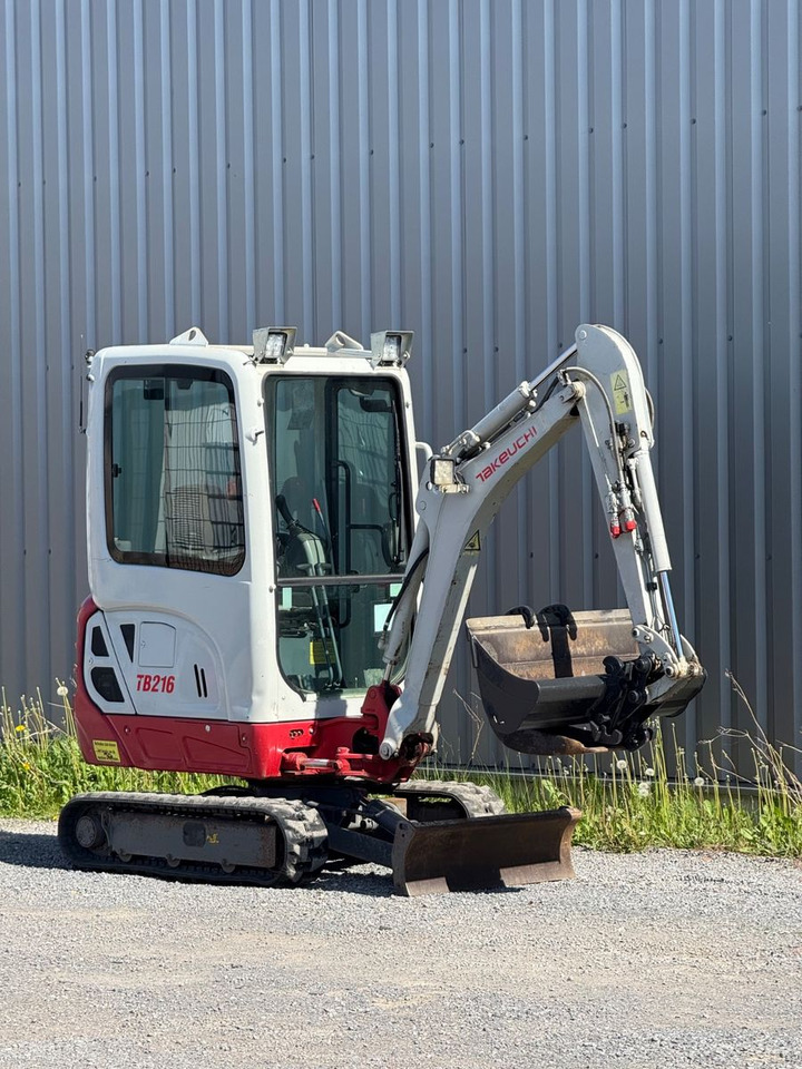 Takeuchi TB216 - Мини багер: снимка 2 Takeuchi TB216 - Мини багер: снимка 2