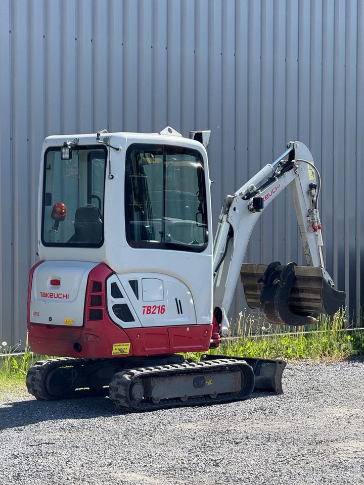 Takeuchi TB216 - Мини багер: снимка 3 Takeuchi TB216 - Мини багер: снимка 3