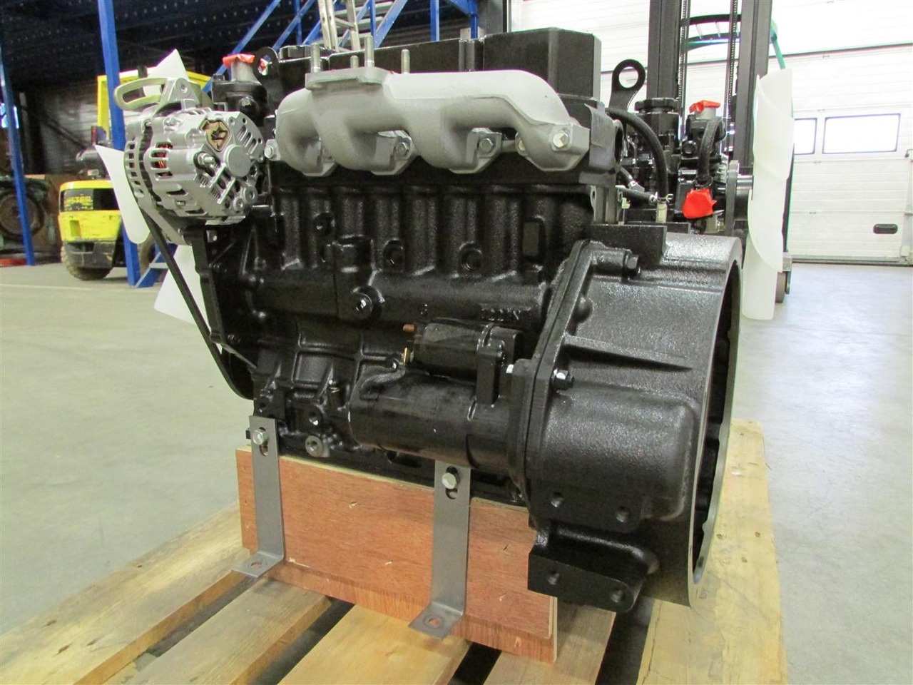 Mitsubishi NEW Engine S4L2-Z562SD / S4L2-61SD - Двигател за Друга техника: снимка 3 Mitsubishi NEW Engine S4L2-Z562SD / S4L2-61SD - Двигател за Друга техника: снимка 3