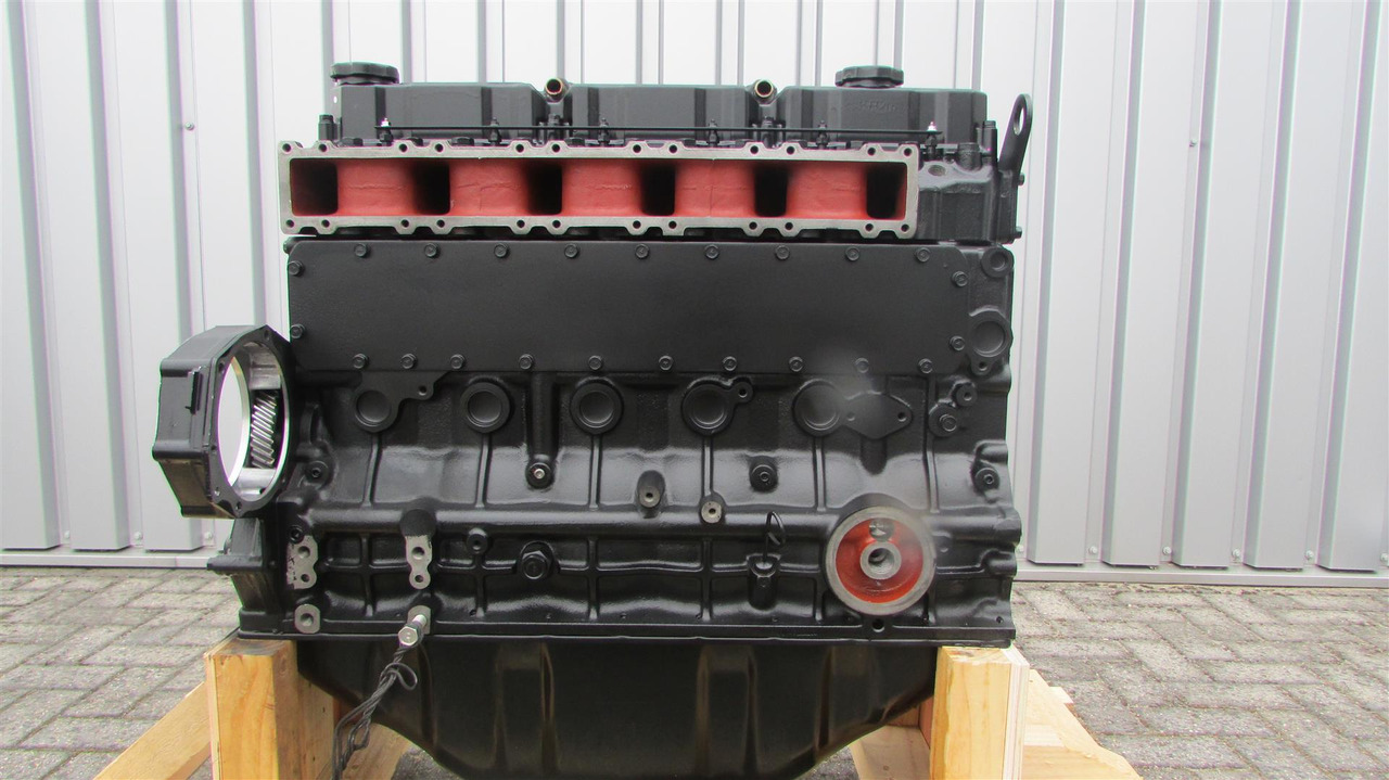 Mitsubishi NEW Long block S6S - Цилиндров блок за Мотокар: снимка 2 Mitsubishi NEW Long block S6S - Цилиндров блок за Мотокар: снимка 2