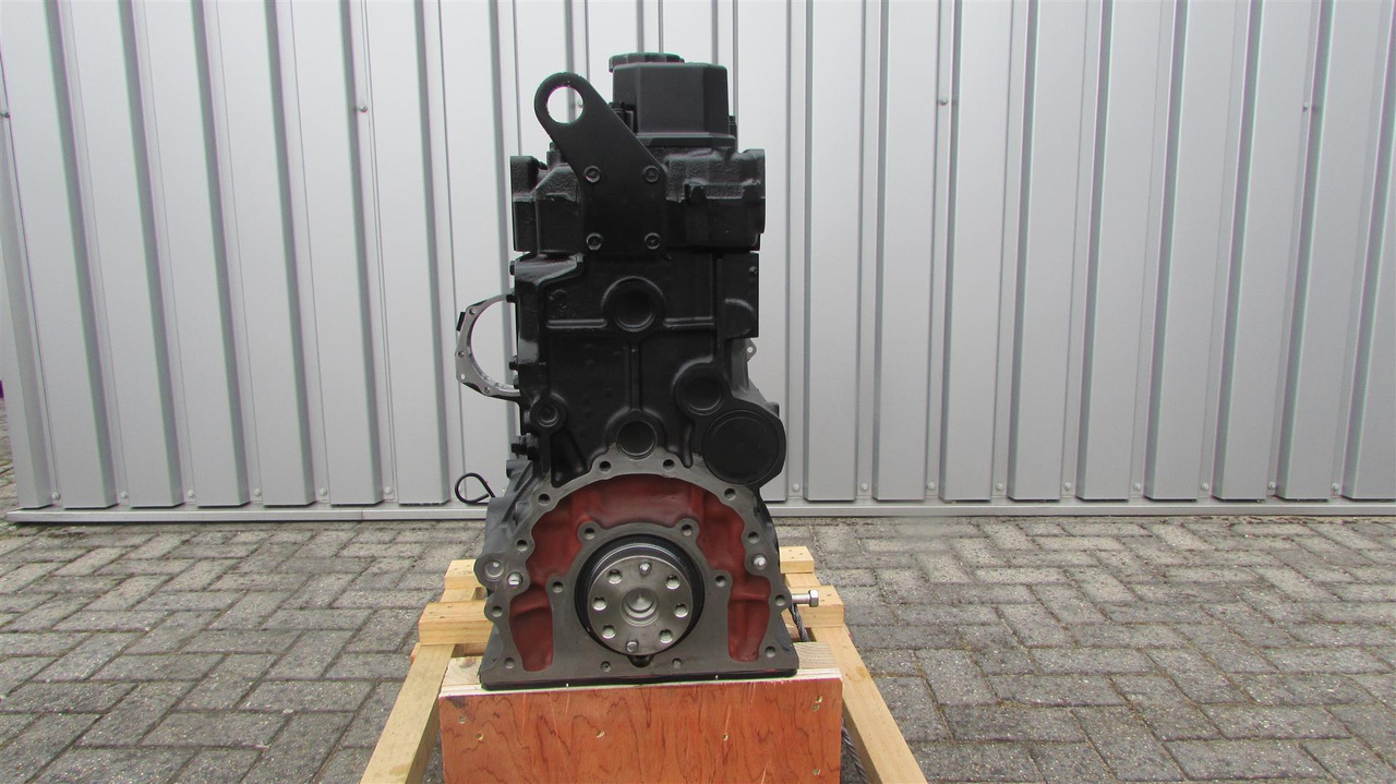 Mitsubishi NEW Long block S6S - Цилиндров блок за Мотокар: снимка 4 Mitsubishi NEW Long block S6S - Цилиндров блок за Мотокар: снимка 4