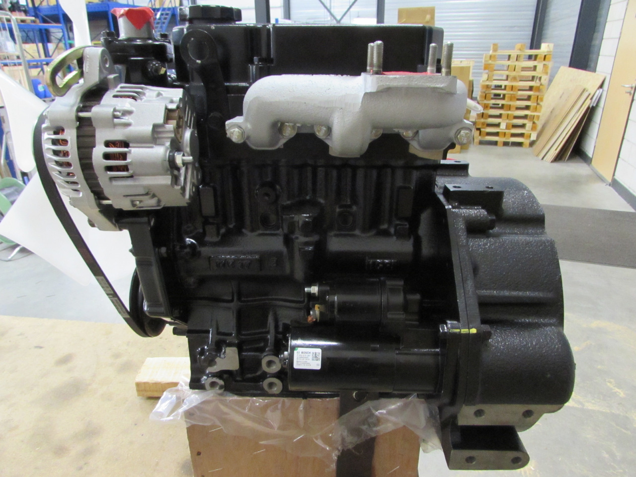 Mitsubishi NEW engine S3L2-Z562SD / S3L2-61SD - Двигател за Друга техника: снимка 2 Mitsubishi NEW engine S3L2-Z562SD / S3L2-61SD - Двигател за Друга техника: снимка 2