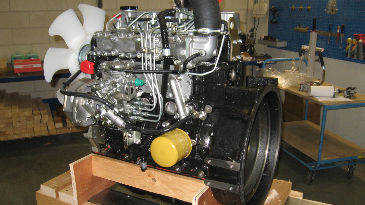 Двигател за Товарач Mitsubishi S4S-Z3DT65SP  62 kW  @ 2500 rpm: снимка 6