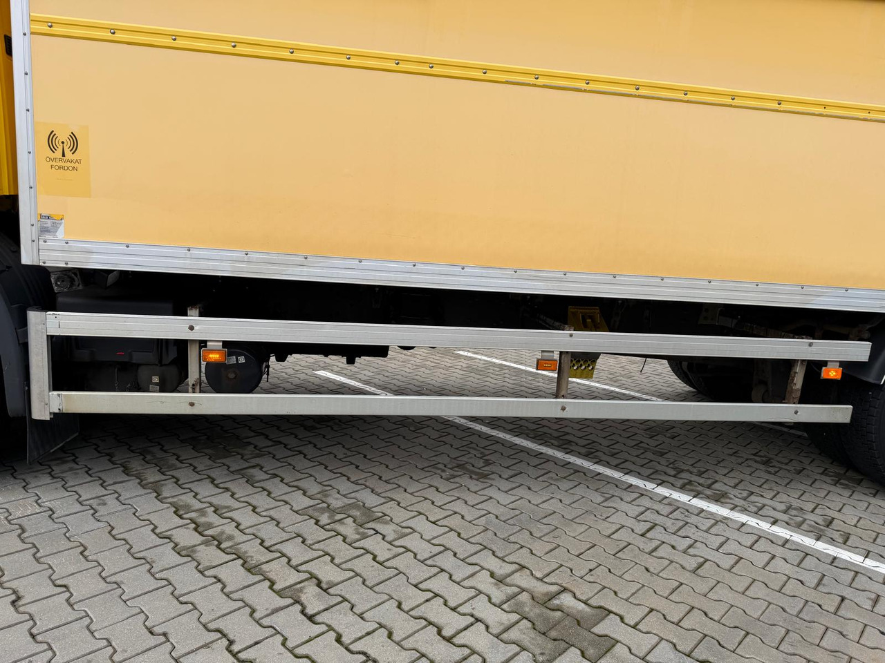 SCANIA P230 - Камион фургон: снимка 4 SCANIA P230 - Камион фургон: снимка 4