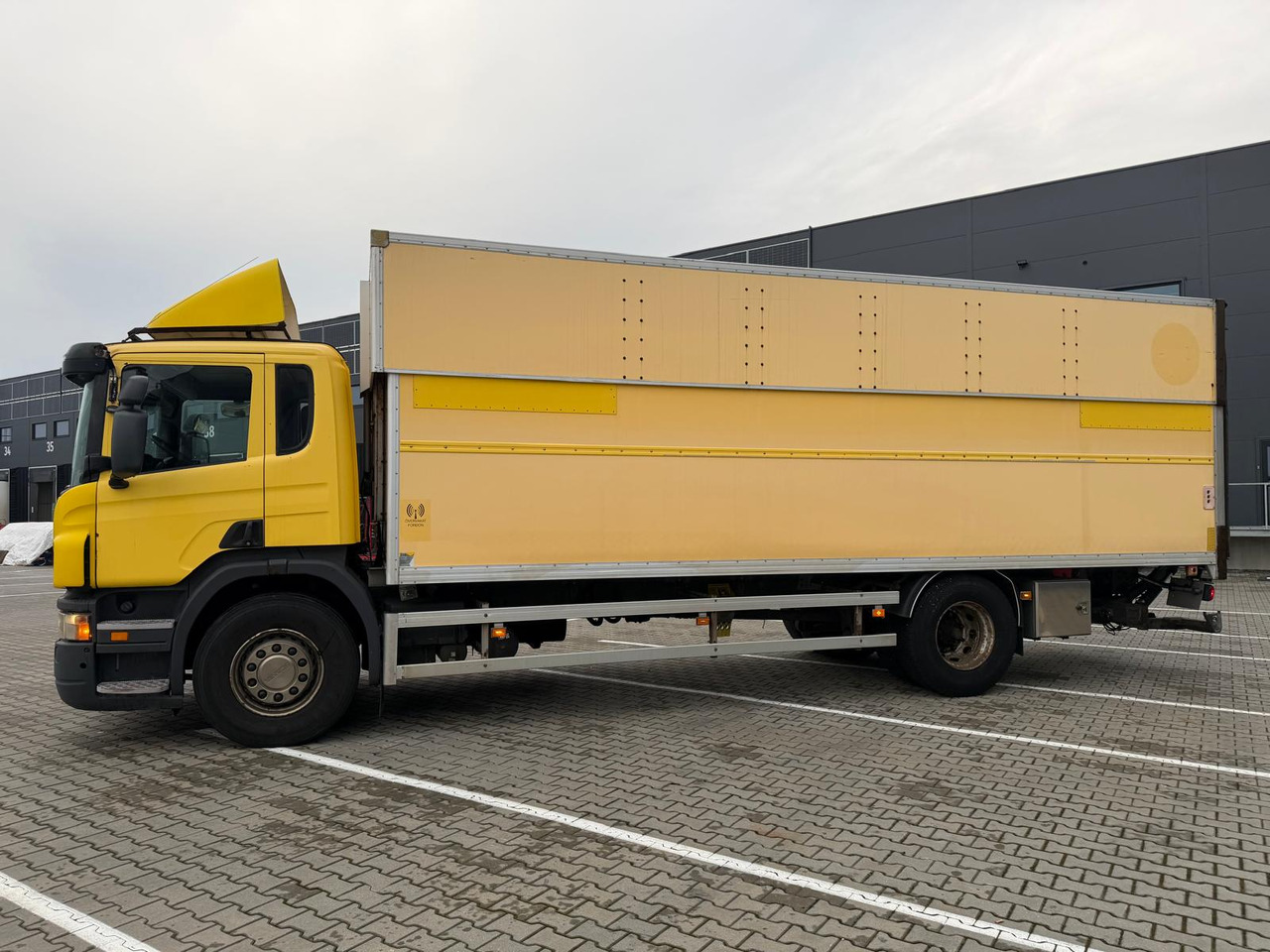 SCANIA P230 - Камион фургон: снимка 3 SCANIA P230 - Камион фургон: снимка 3